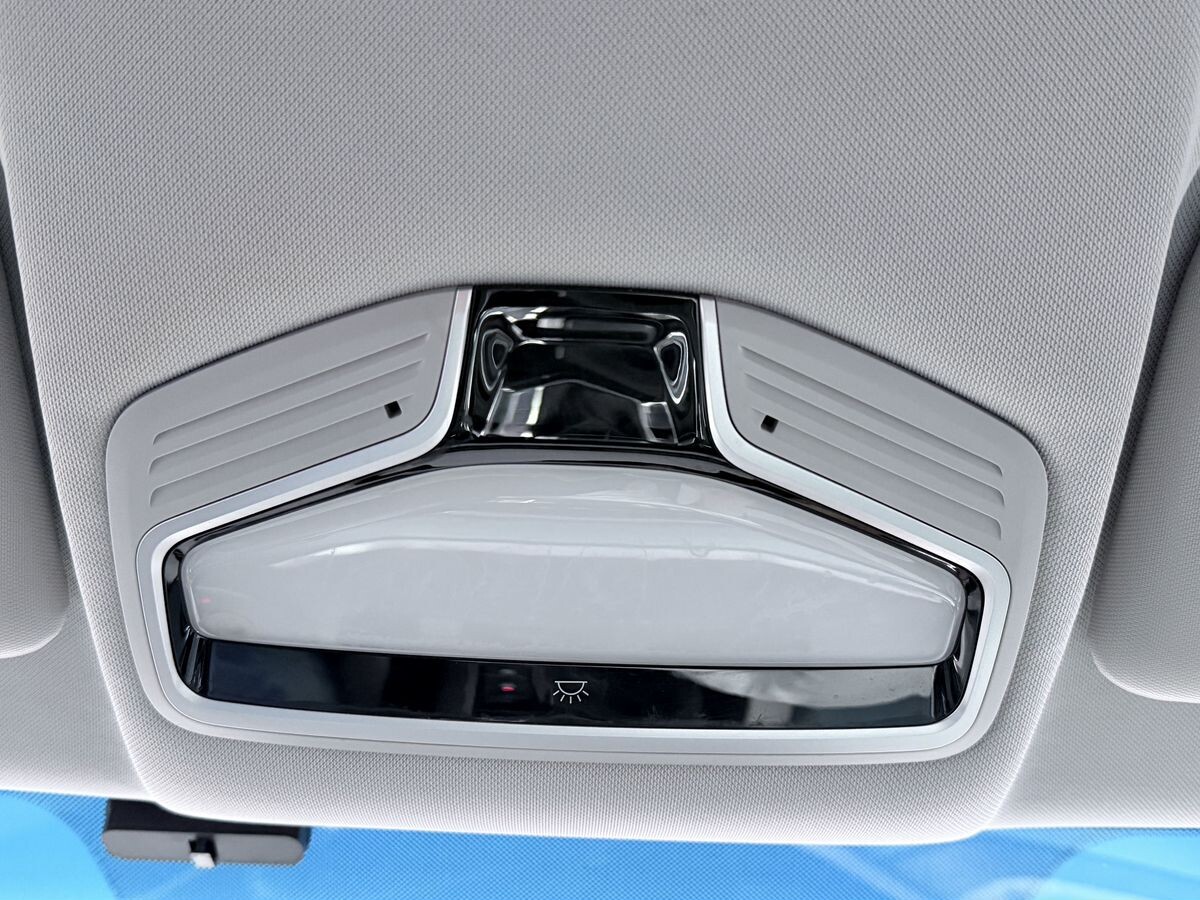 Geely Emgrand S 2022 - фото автомобиля