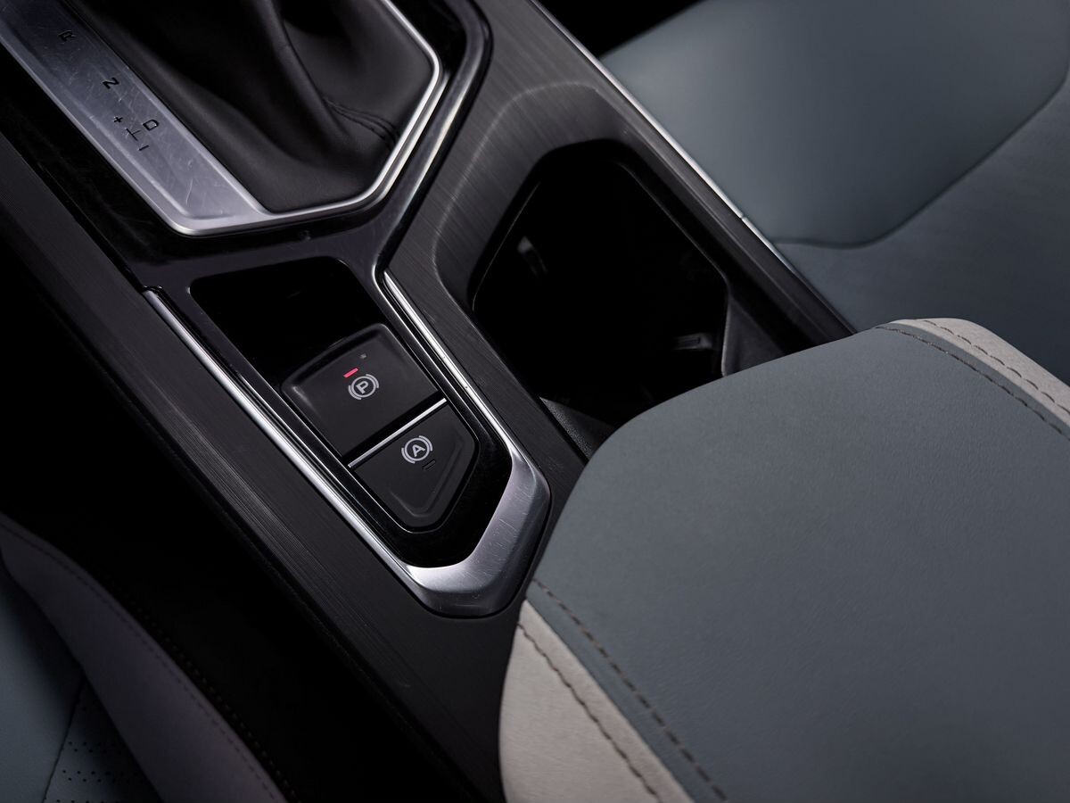 Geely Emgrand S 2022 - фото автомобиля