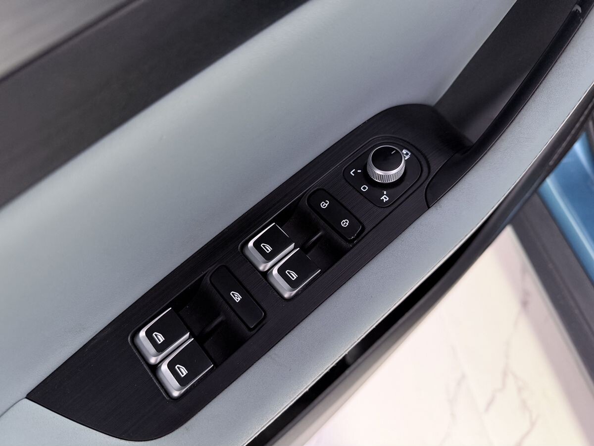 Geely Emgrand S 2022 - фото автомобиля