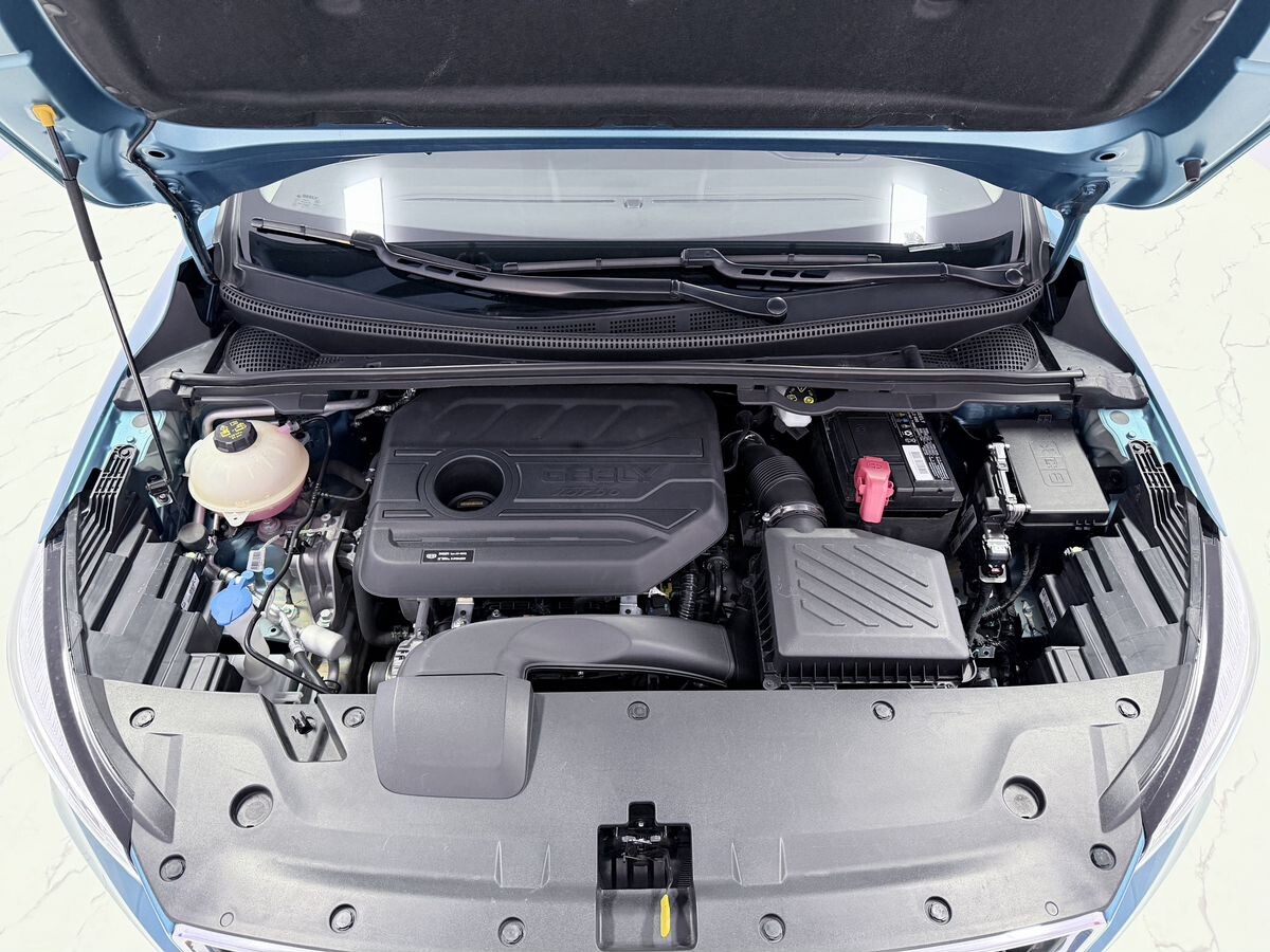 Geely Emgrand S 2022 - фото автомобиля