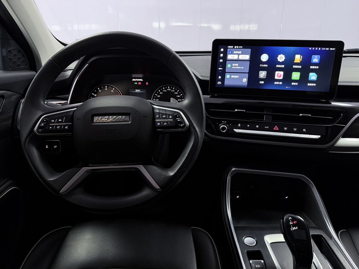 Haval M6 2023 - фото автомобиля