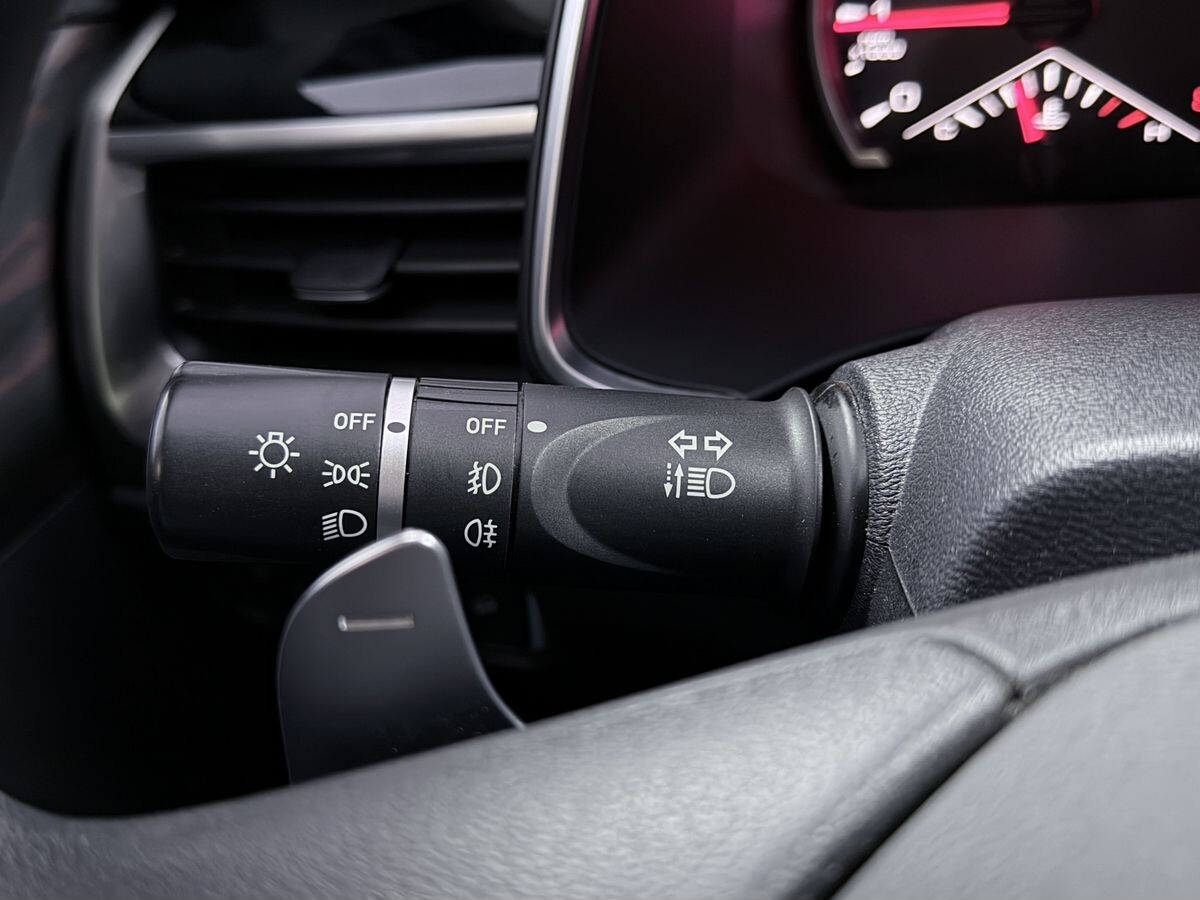 Haval M6 2023 - фото автомобиля