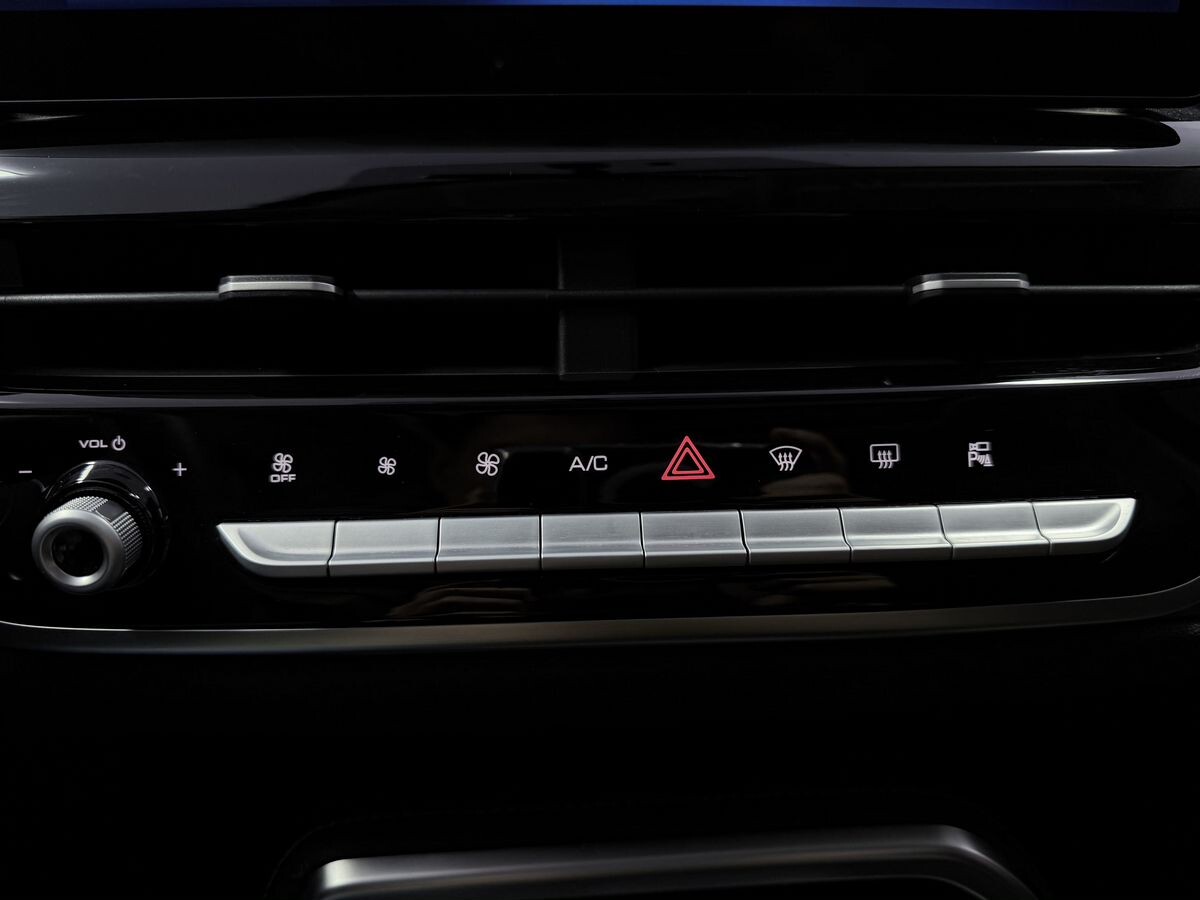 Haval M6 2023 - фото автомобиля