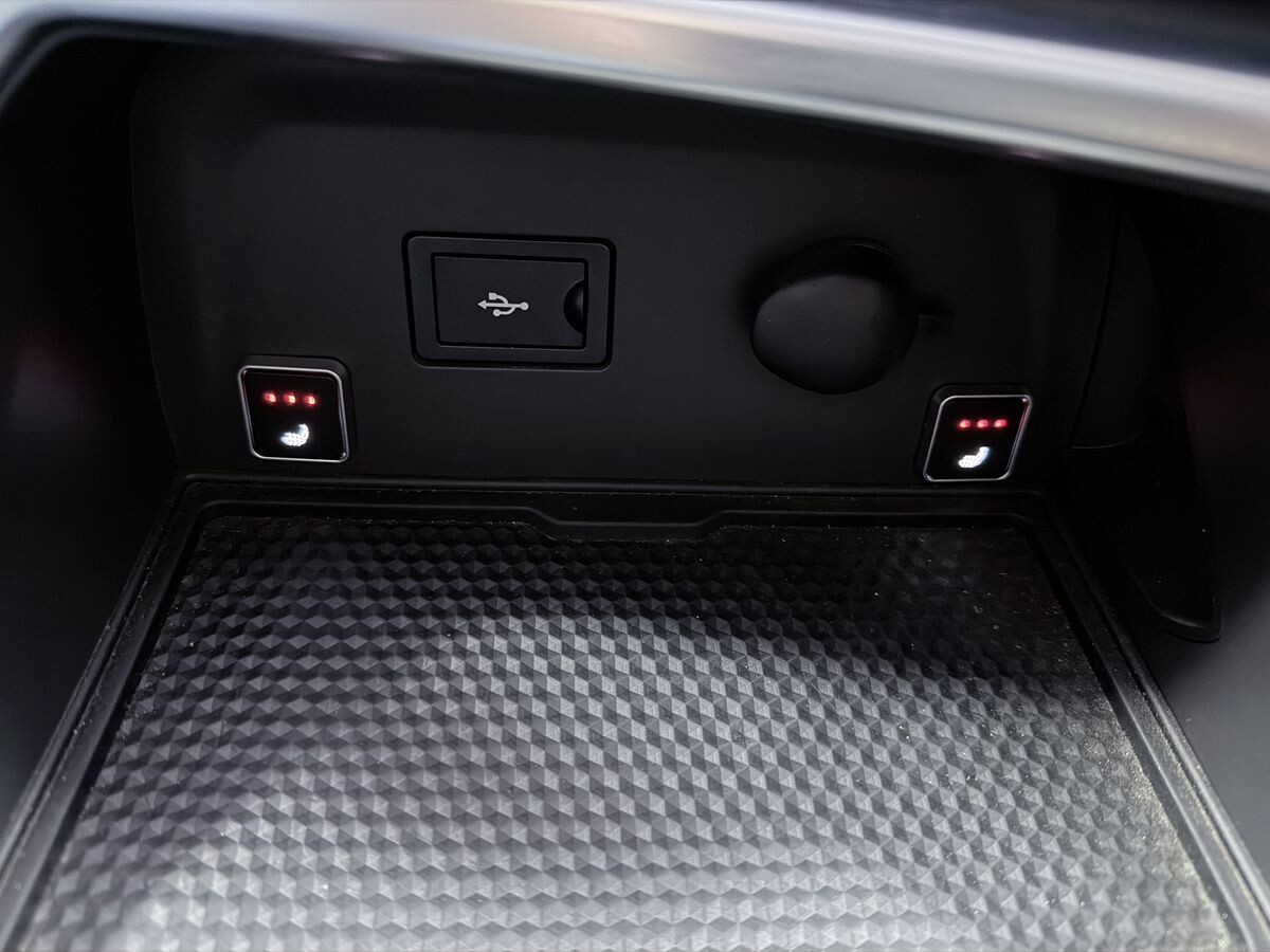 Haval M6 2023 - фото автомобиля