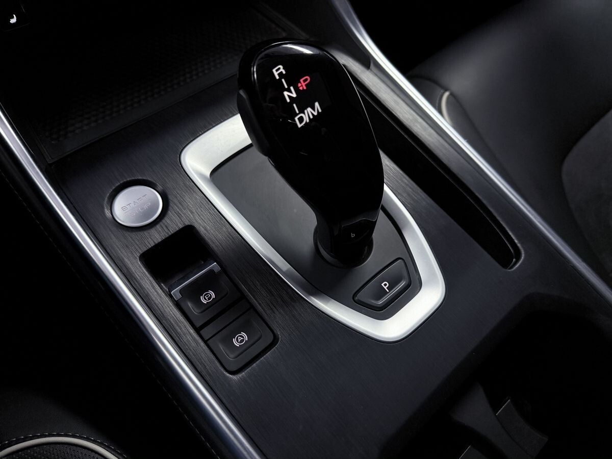 Haval M6 2023 - фото автомобиля