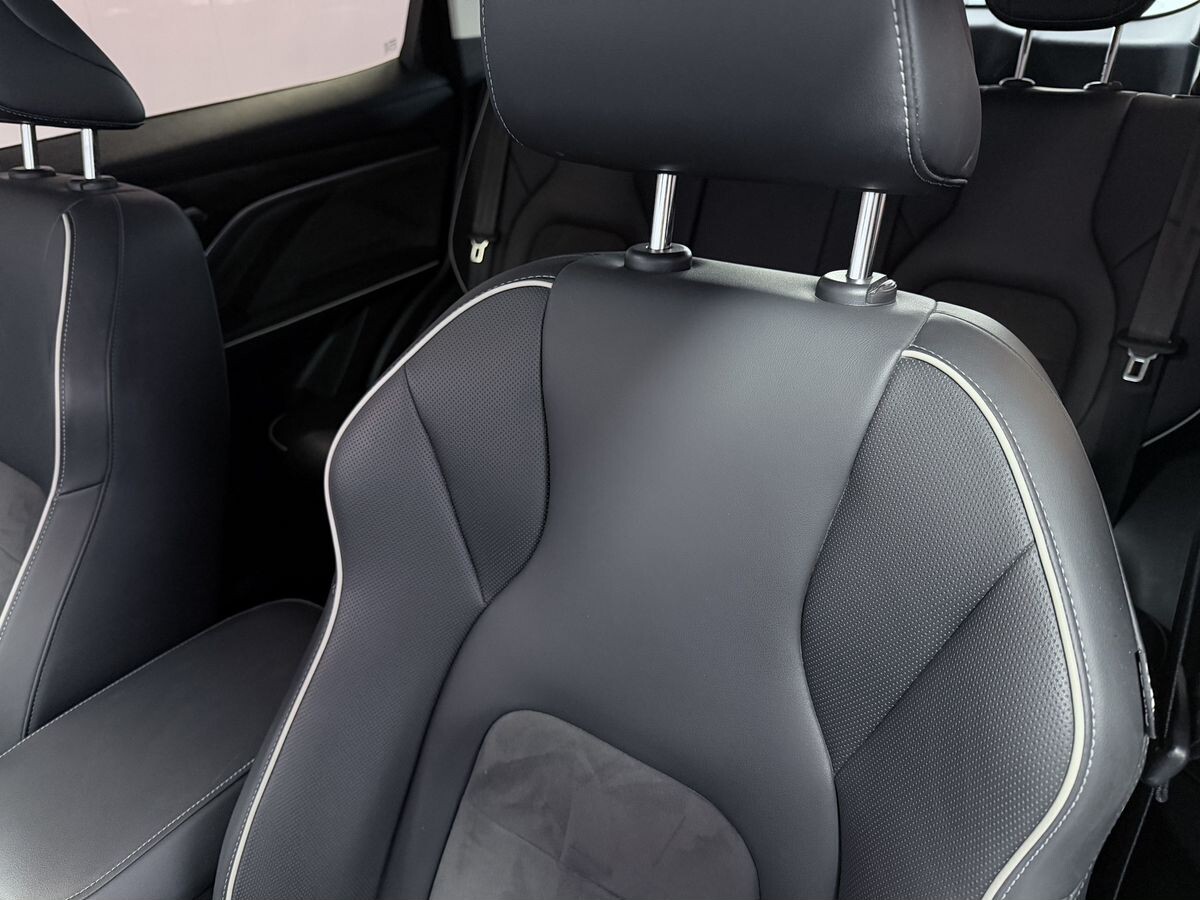 Haval M6 2023 - фото автомобиля