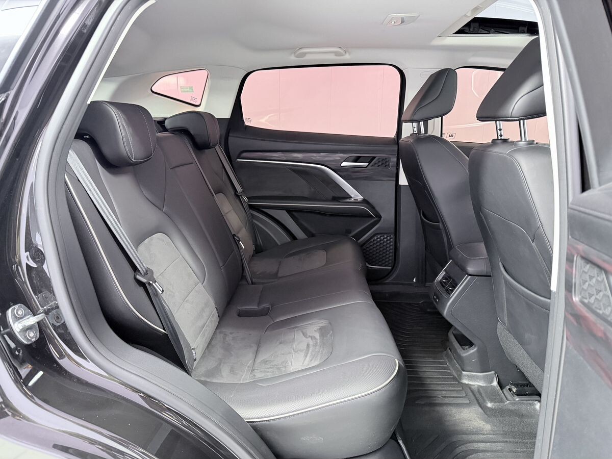 Haval M6 2023 - фото автомобиля