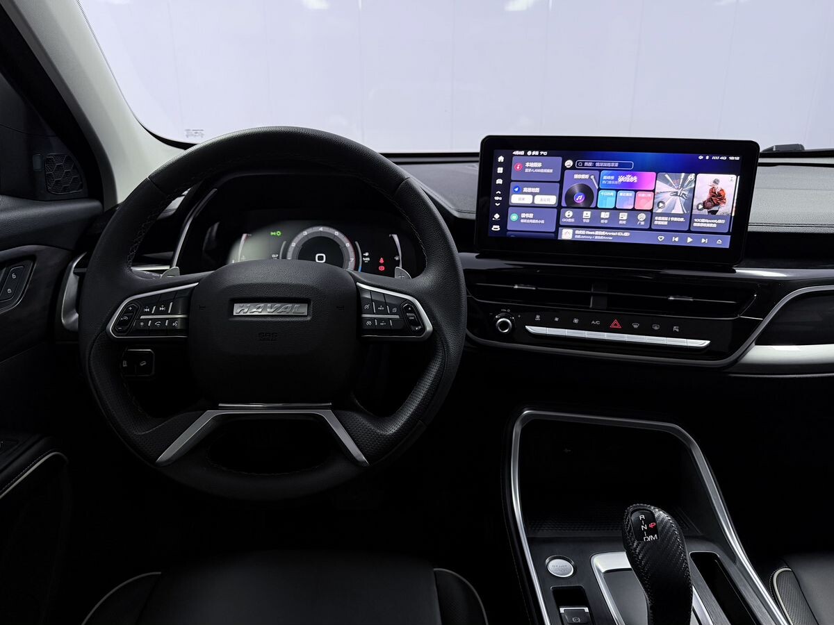 Haval M6 2022 - фото автомобиля