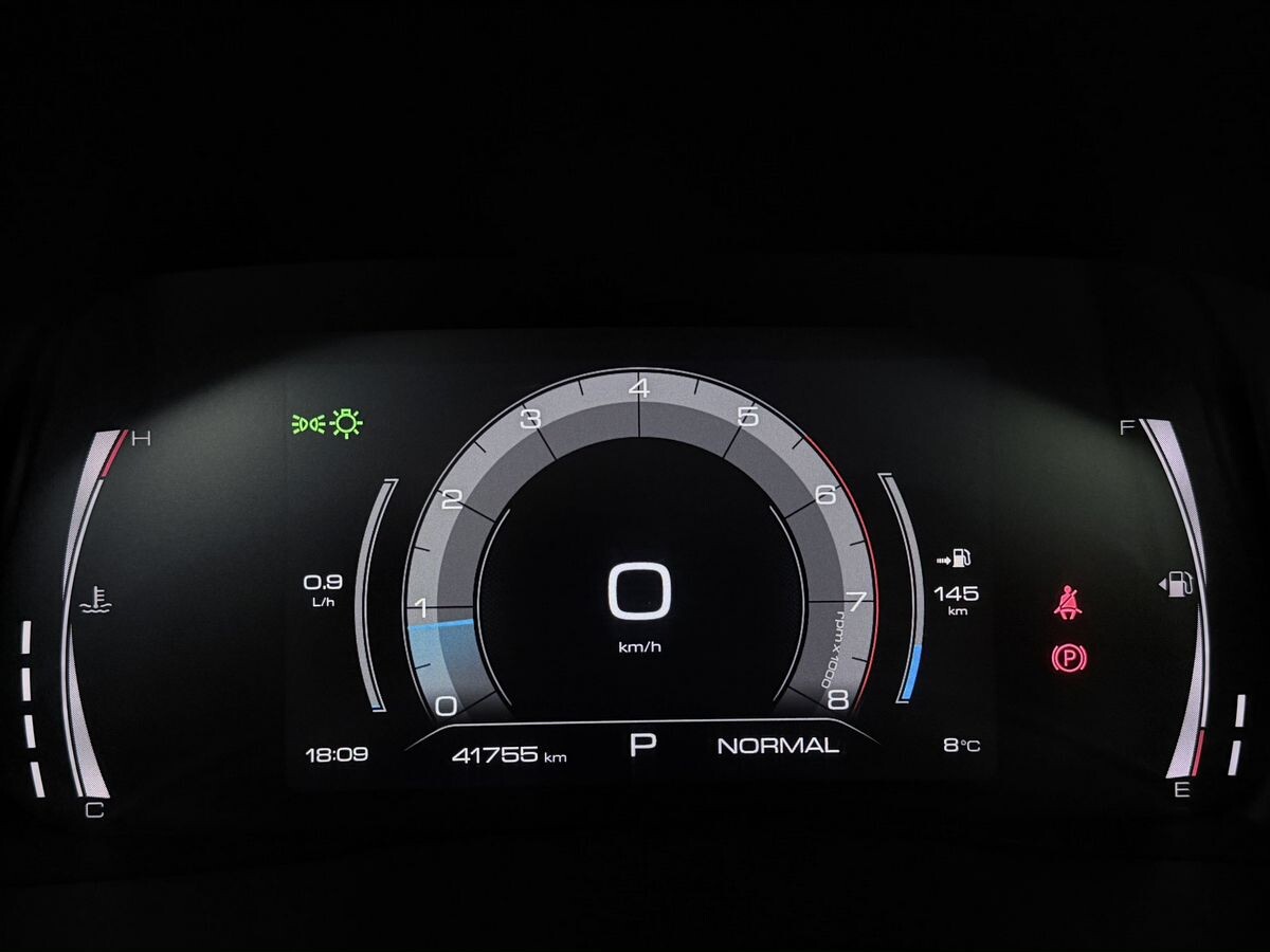 Haval M6 2022 - фото автомобиля