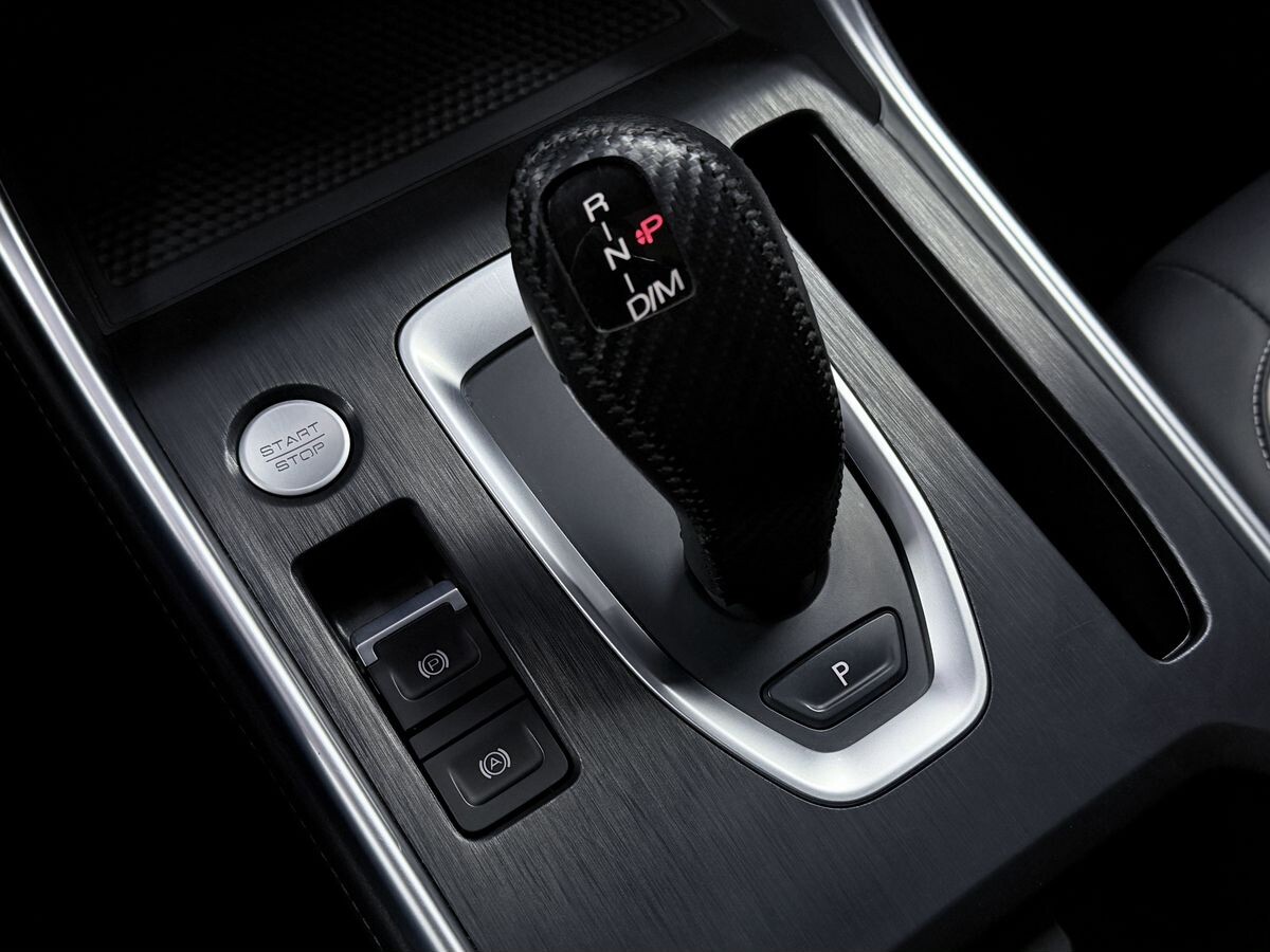 Haval M6 2022 - фото автомобиля