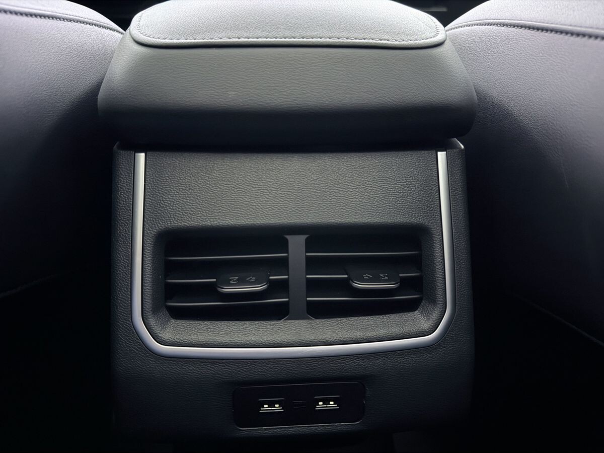 Haval M6 2022 - фото автомобиля