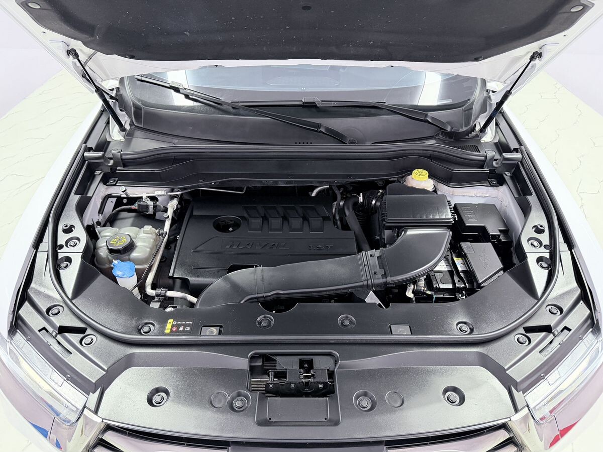 Haval M6 2022 - фото автомобиля