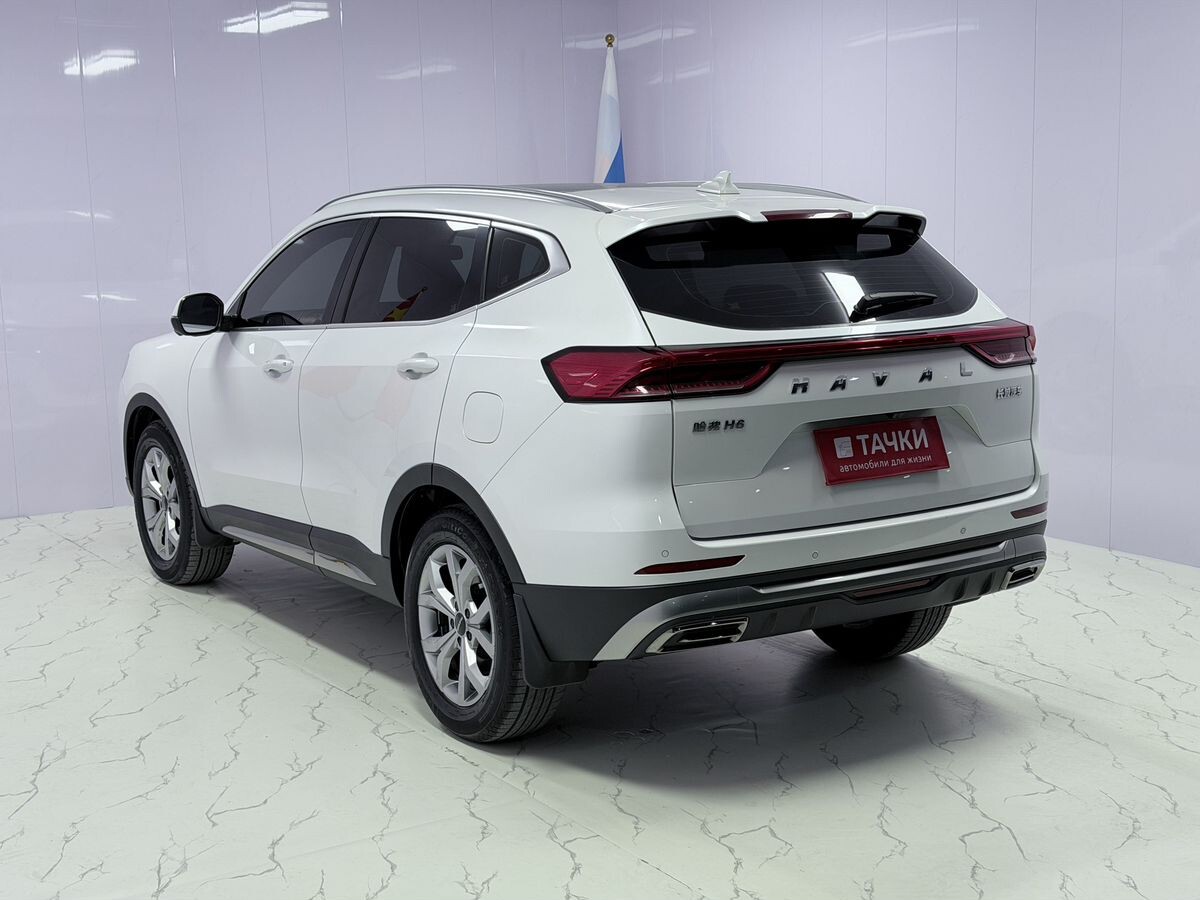 Haval M6 2022 - фото автомобиля