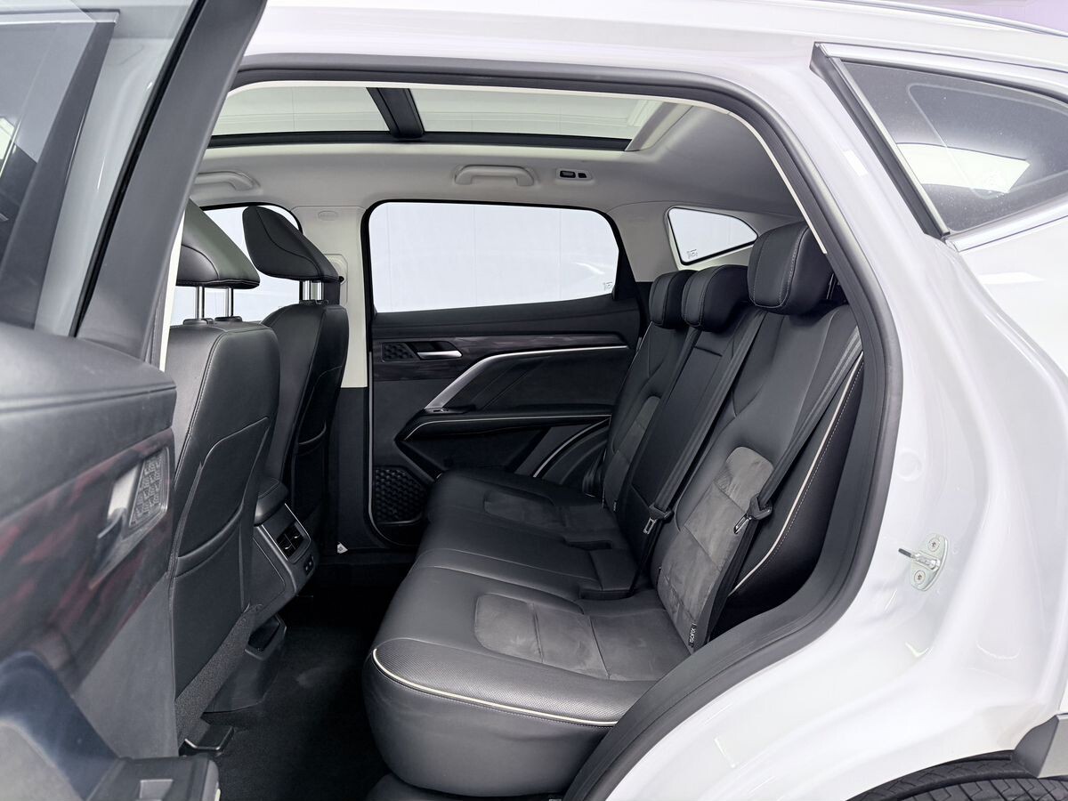 Haval M6 2022 - фото автомобиля