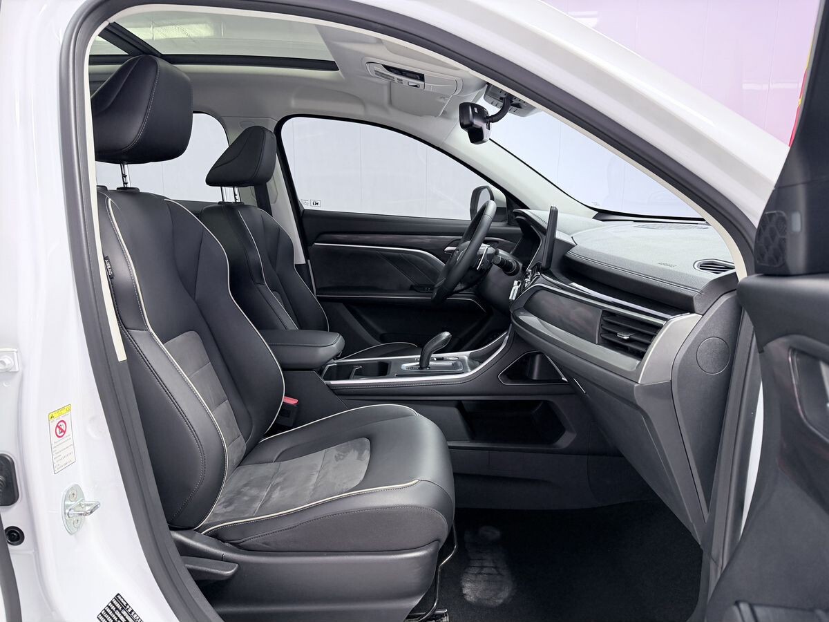 Haval M6 2022 - фото автомобиля