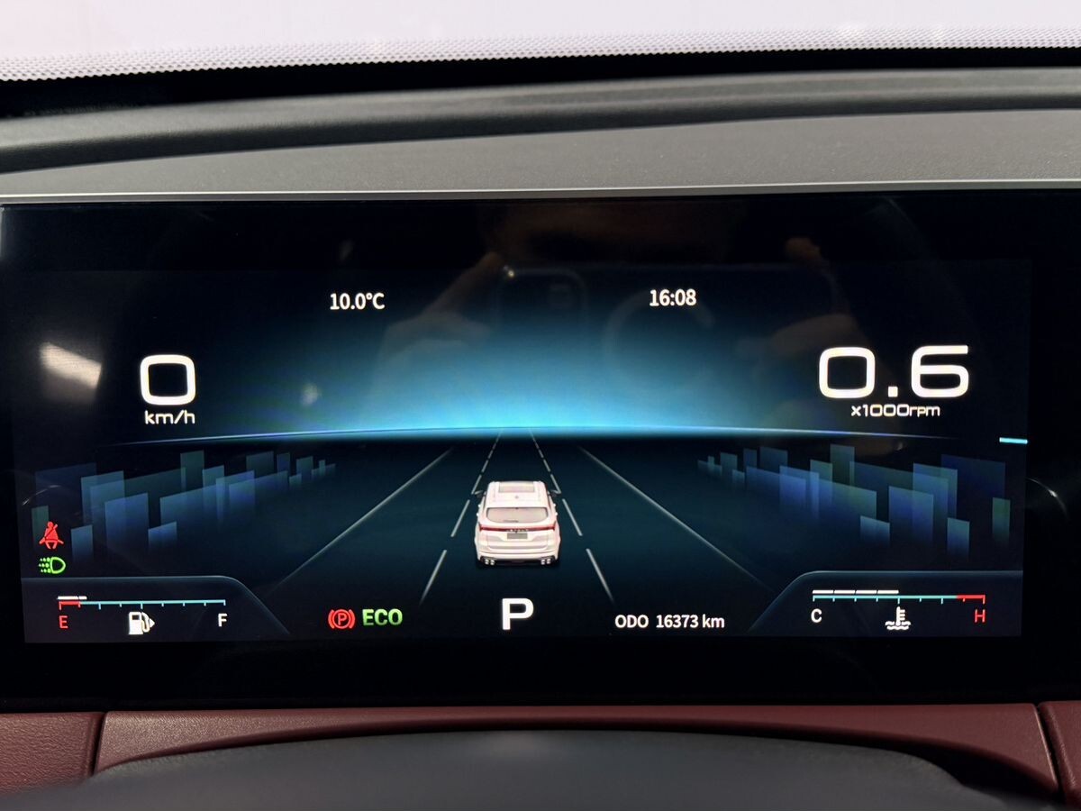 Jetour X70 Plus 2022 - фото автомобиля