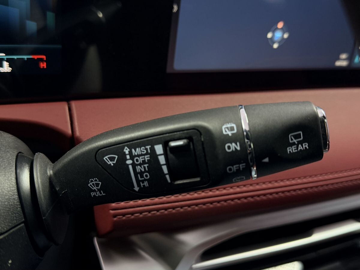 Jetour X70 Plus 2022 - фото автомобиля