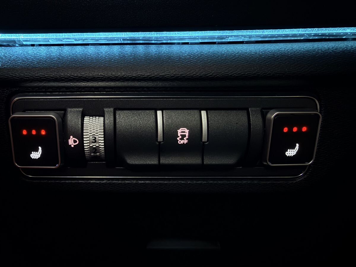 Jetour X70 Plus 2022 - фото автомобиля