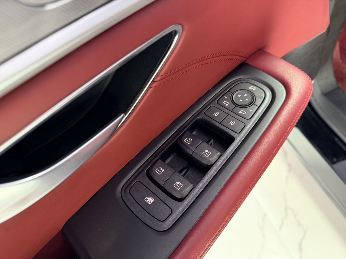 Jetour X70 Plus 2022 - фото автомобиля