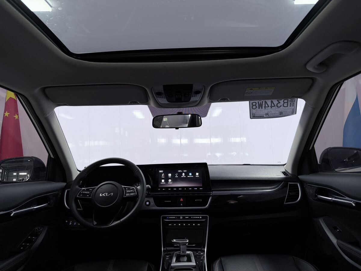 Kia KX3 2022 - фото автомобиля