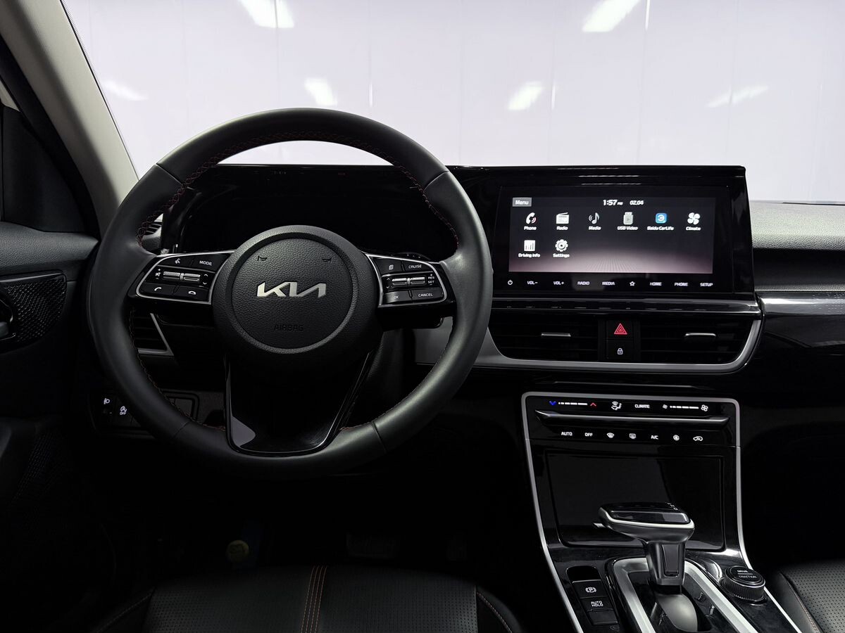 Kia KX3 2022 - фото автомобиля