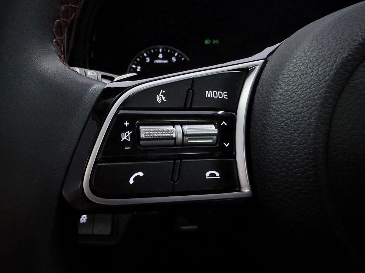 Kia KX3 2022 - фото автомобиля