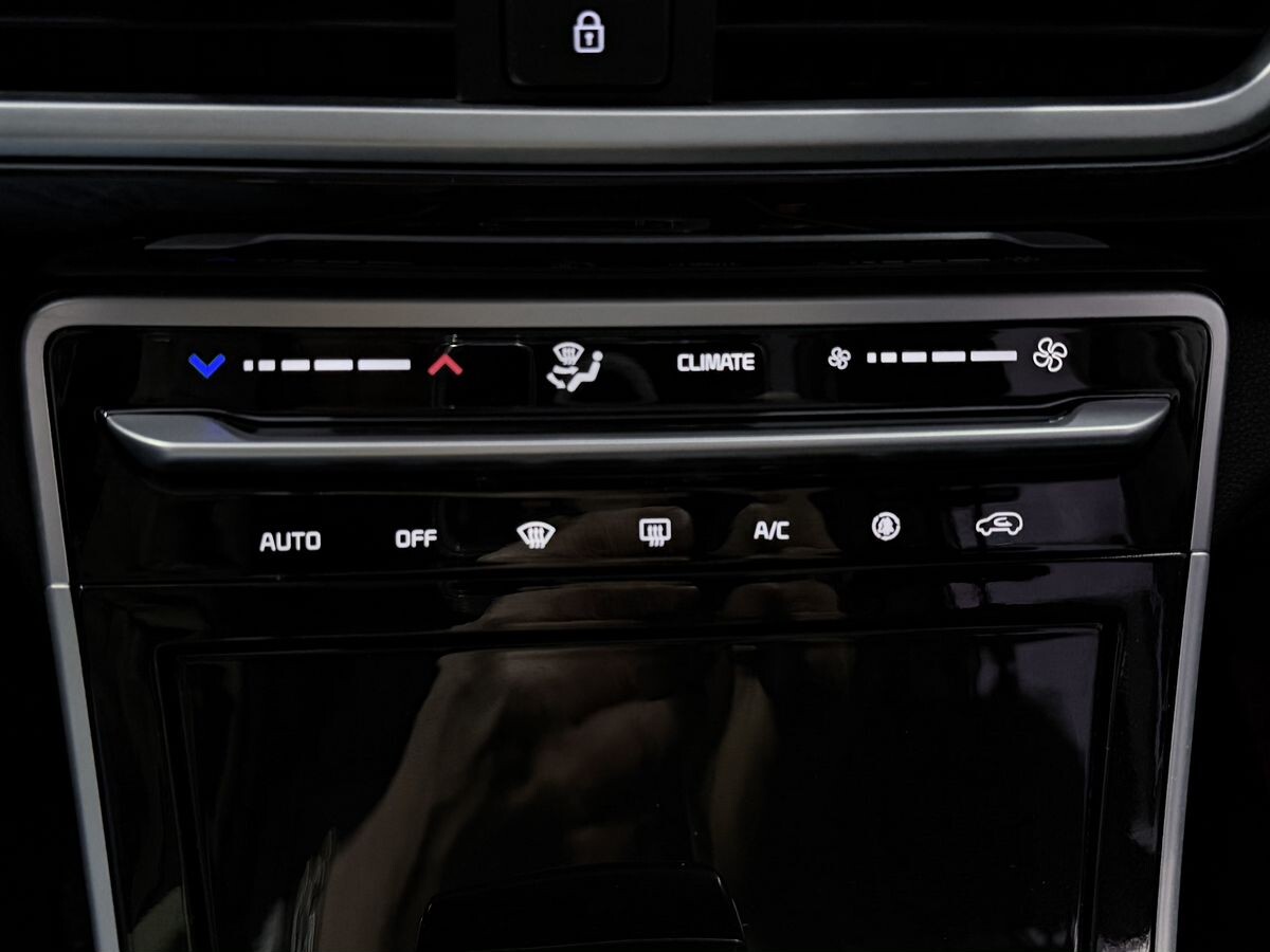 Kia KX3 2022 - фото автомобиля