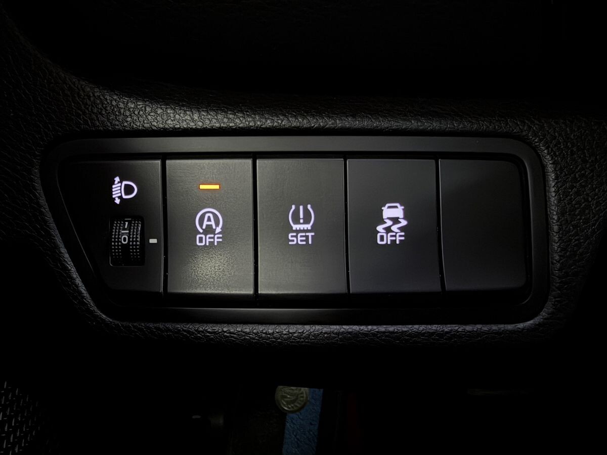 Kia KX3 2022 - фото автомобиля