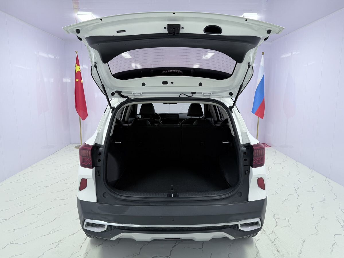 Kia KX3 2022 - фото автомобиля