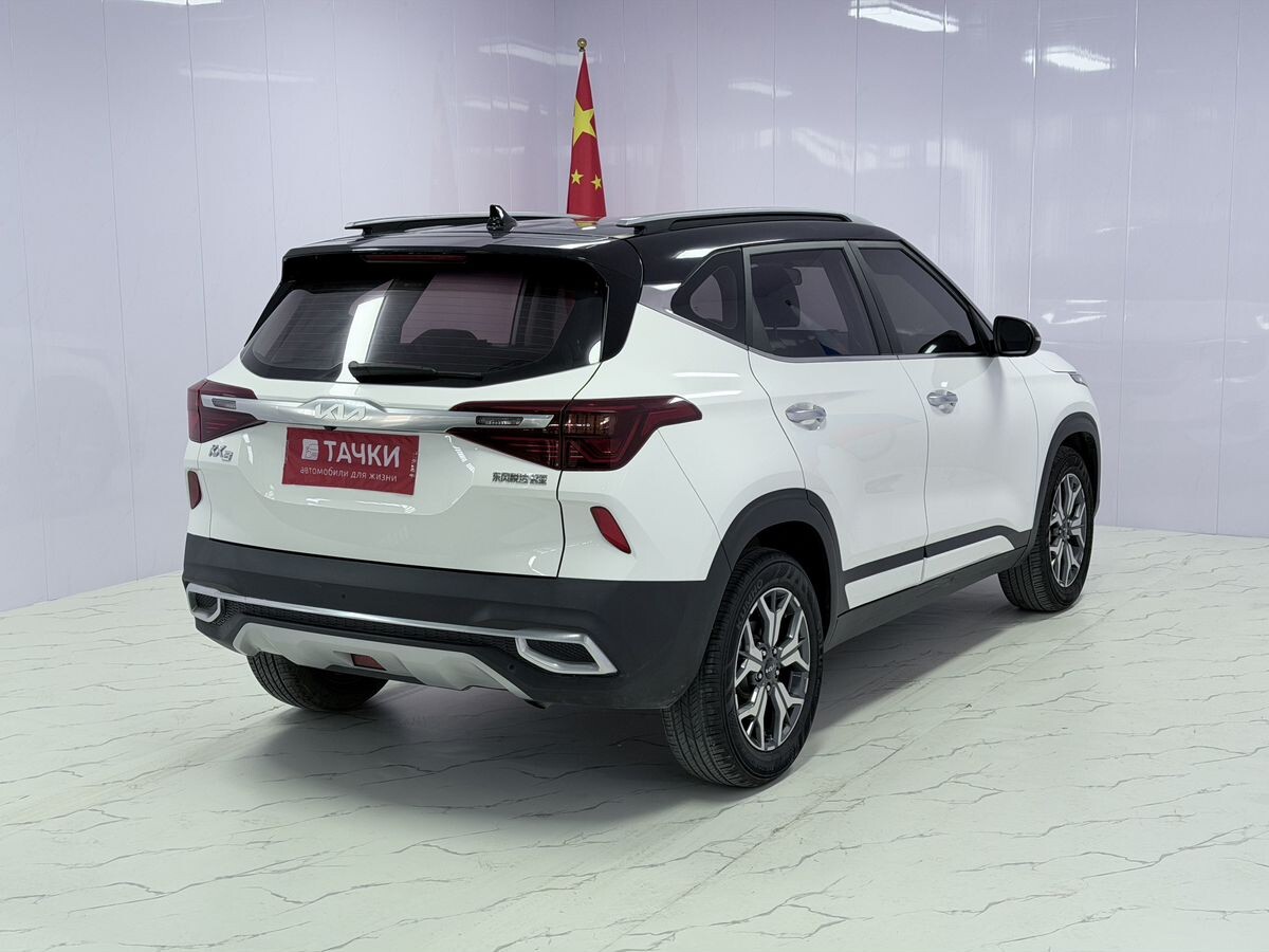 Kia KX3 2022 - фото автомобиля