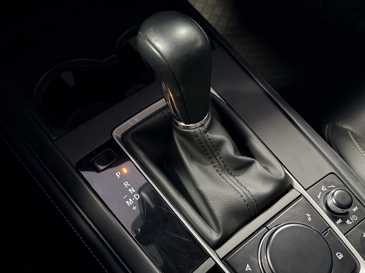 Mazda CX-30 2022 - фото автомобиля