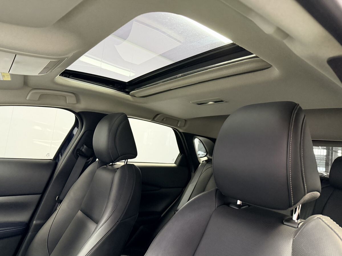 Mazda CX-30 2022 - фото автомобиля