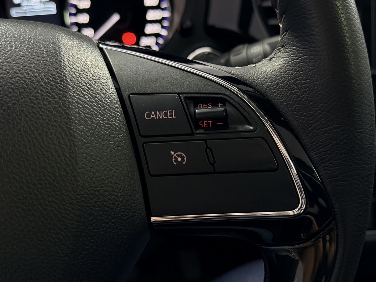 Mitsubishi Outlander 2021 - фото автомобиля