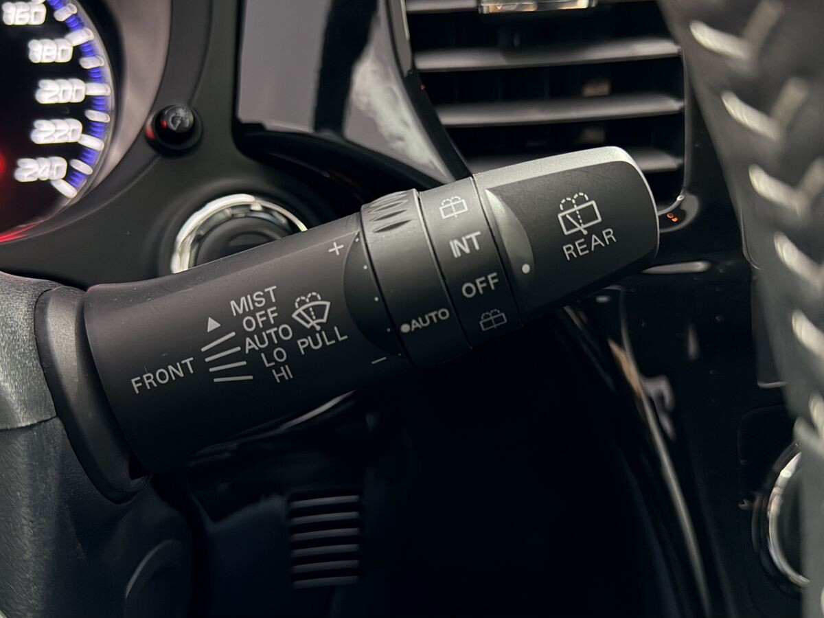 Mitsubishi Outlander 2021 - фото автомобиля