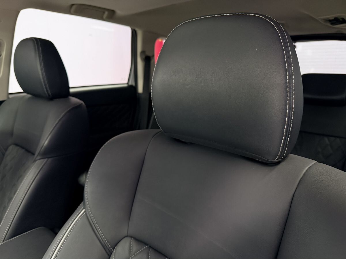 Mitsubishi Outlander 2021 - фото автомобиля