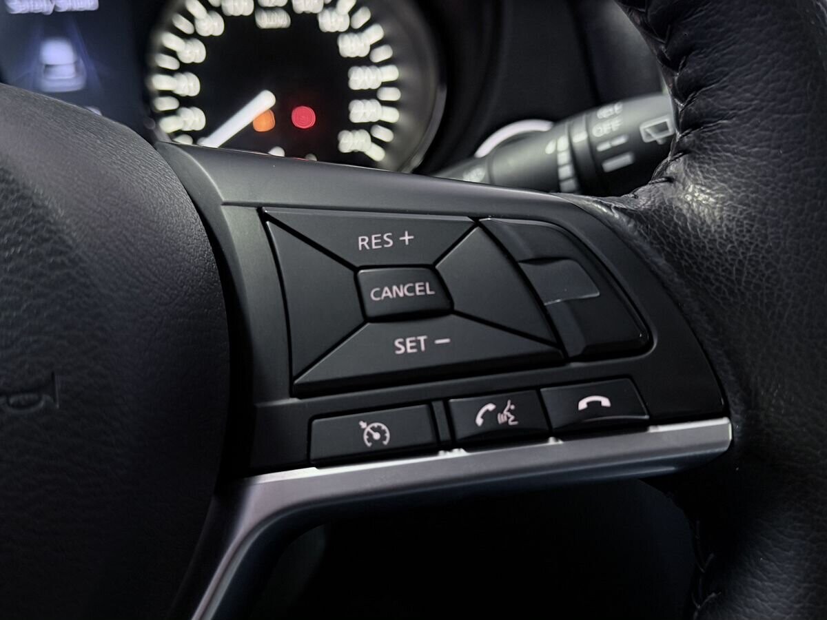 Nissan X-Trail 2022 - фото автомобиля