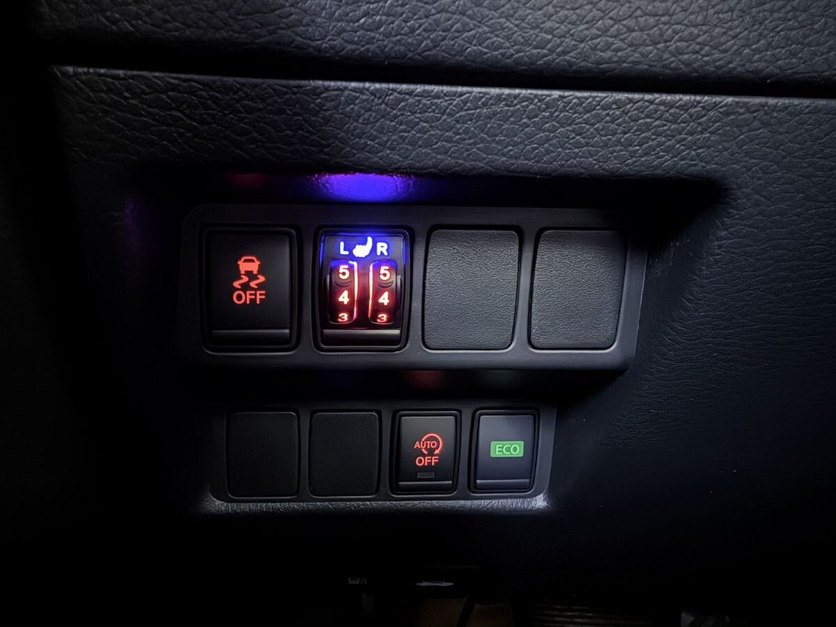 Nissan X-Trail 2022 - фото автомобиля