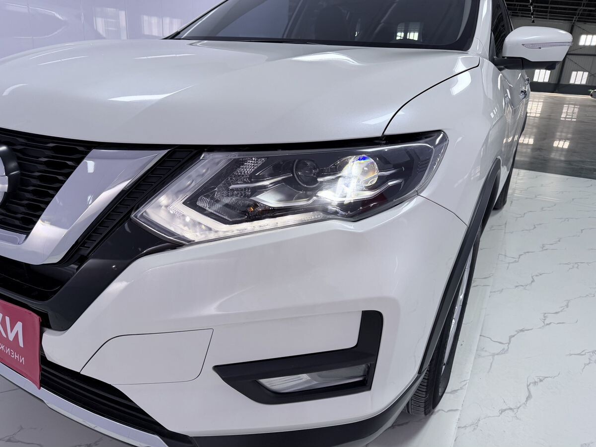 Nissan X-Trail 2022 - фото автомобиля