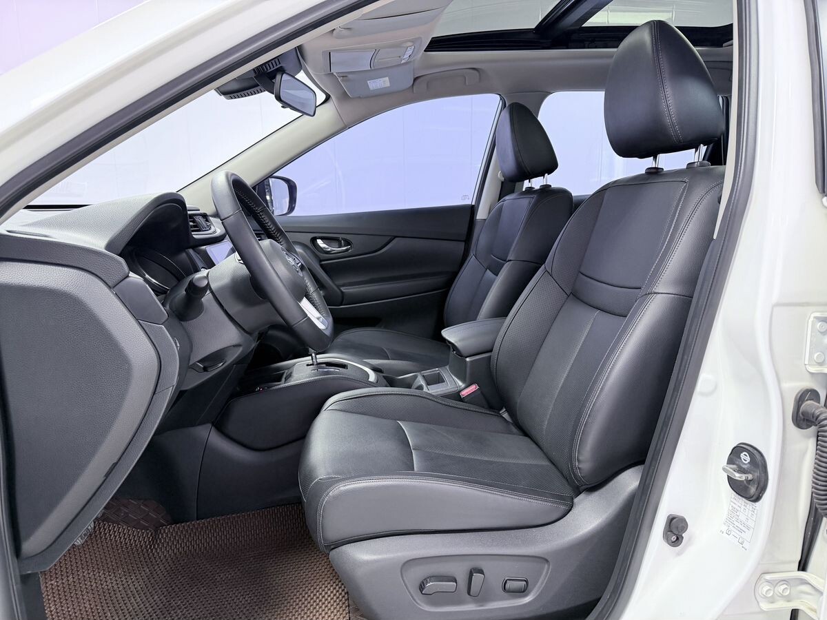 Nissan X-Trail 2022 - фото автомобиля