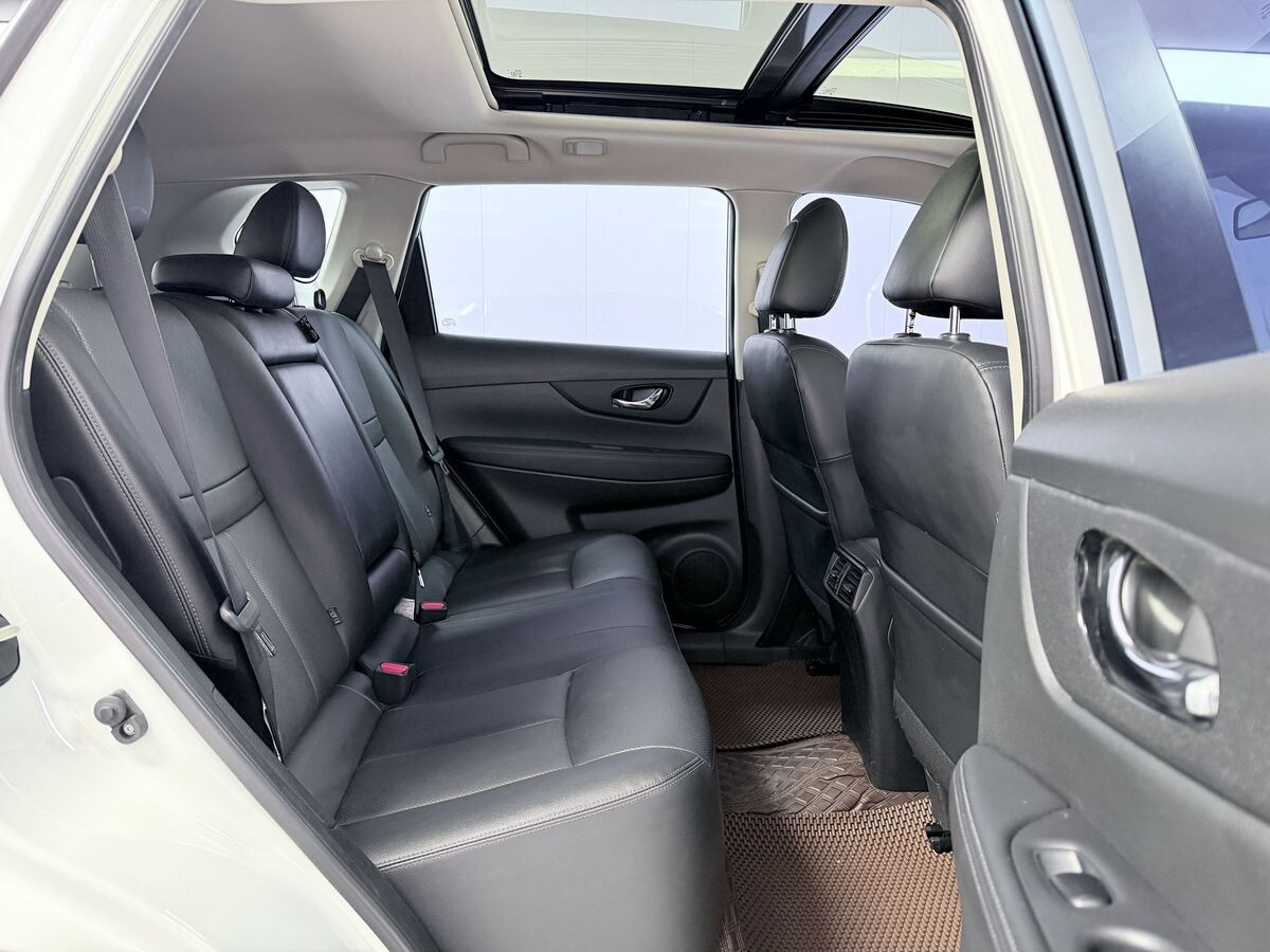 Nissan X-Trail 2022 - фото автомобиля