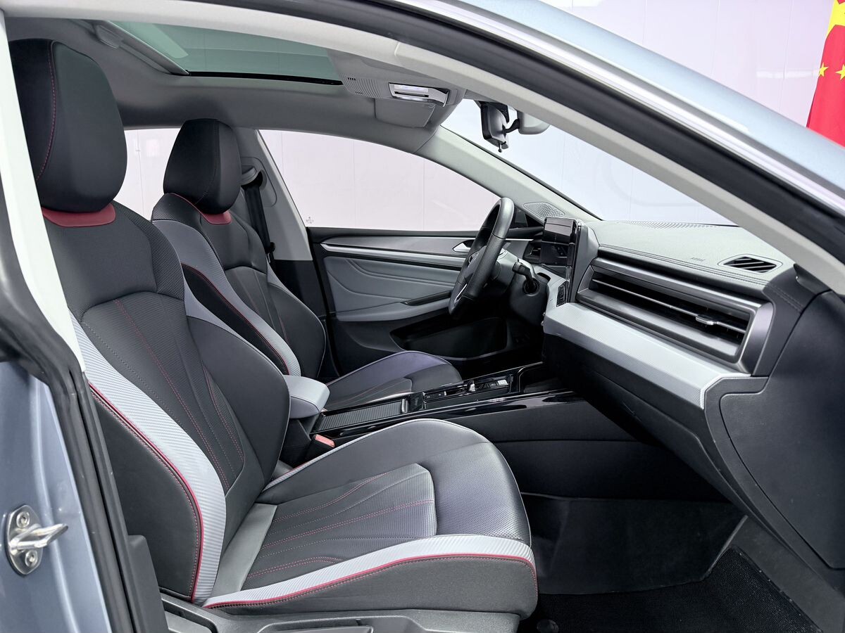 Volkswagen Lamando L 2022 - фото автомобиля