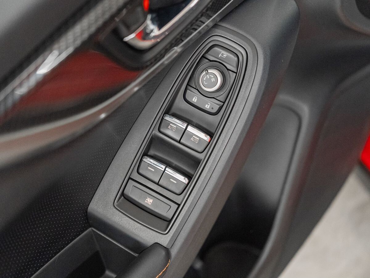 Subaru XV 2017 - фото автомобиля