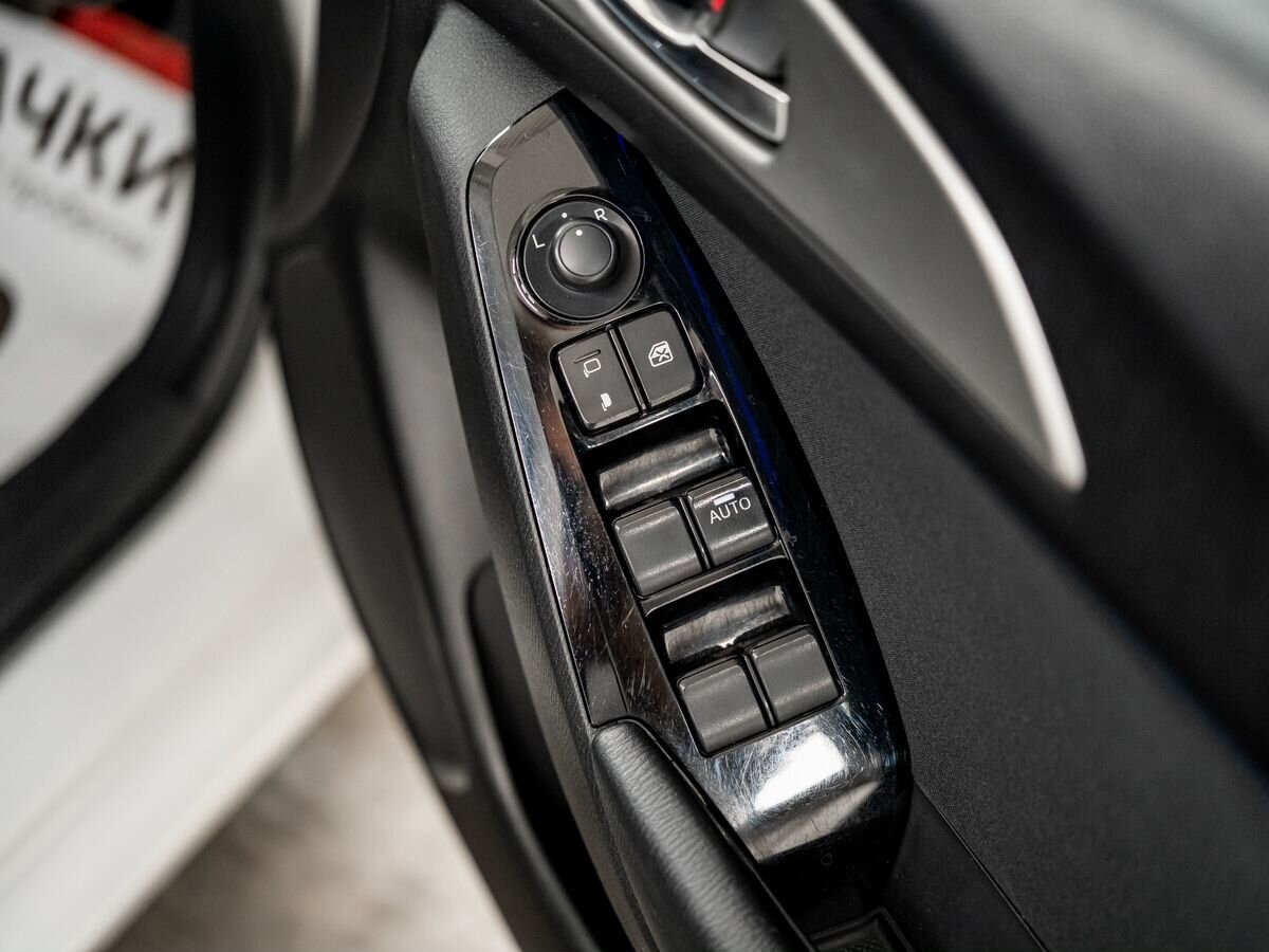 Mazda Axela 2018 - фото автомобиля