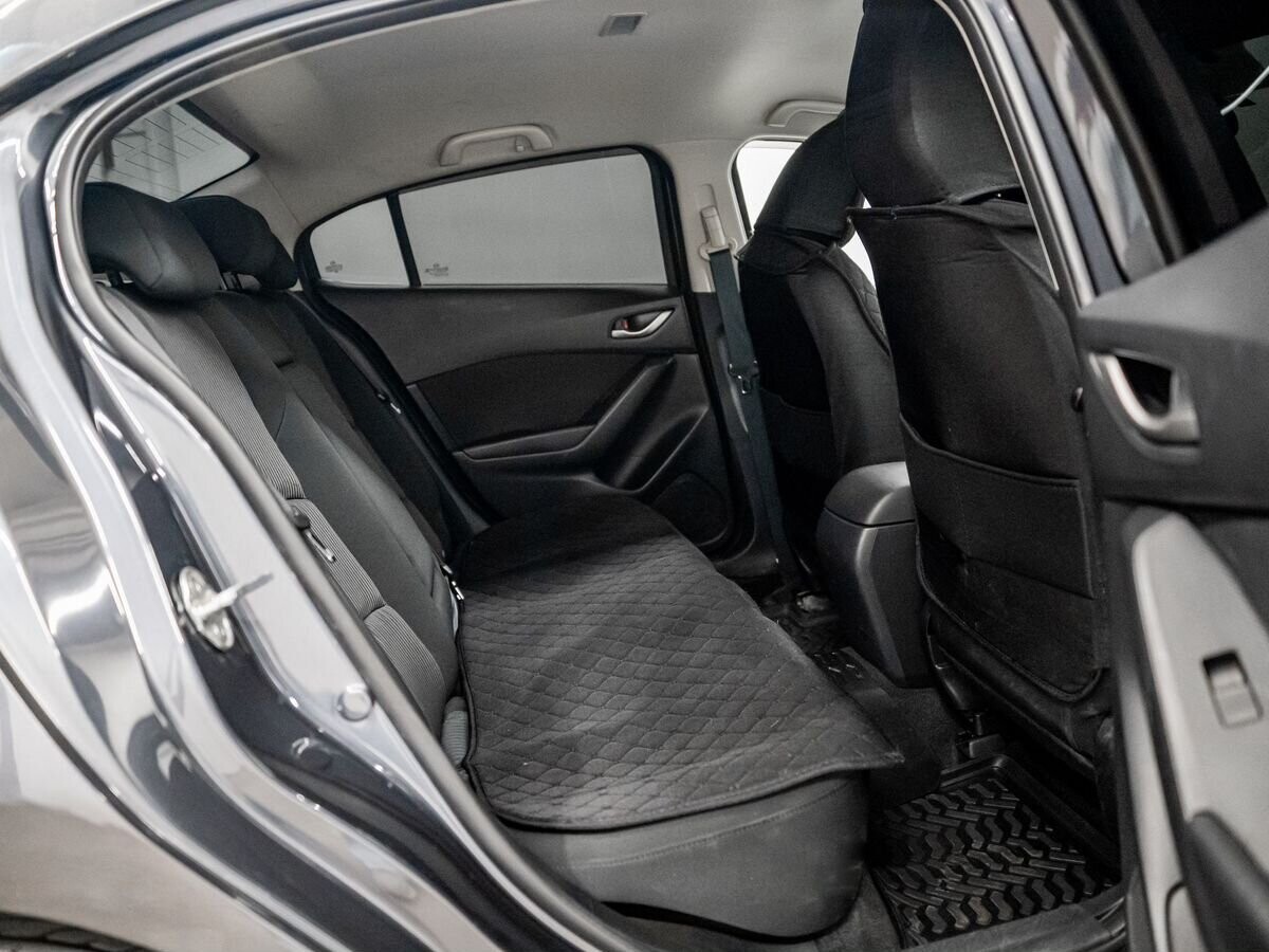 Mazda Axela 2015 - фото автомобиля