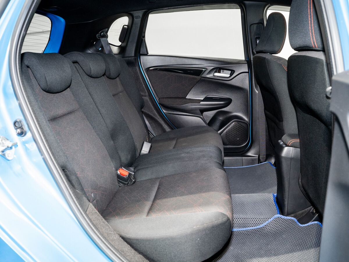 Honda Fit 2015 - фото автомобиля