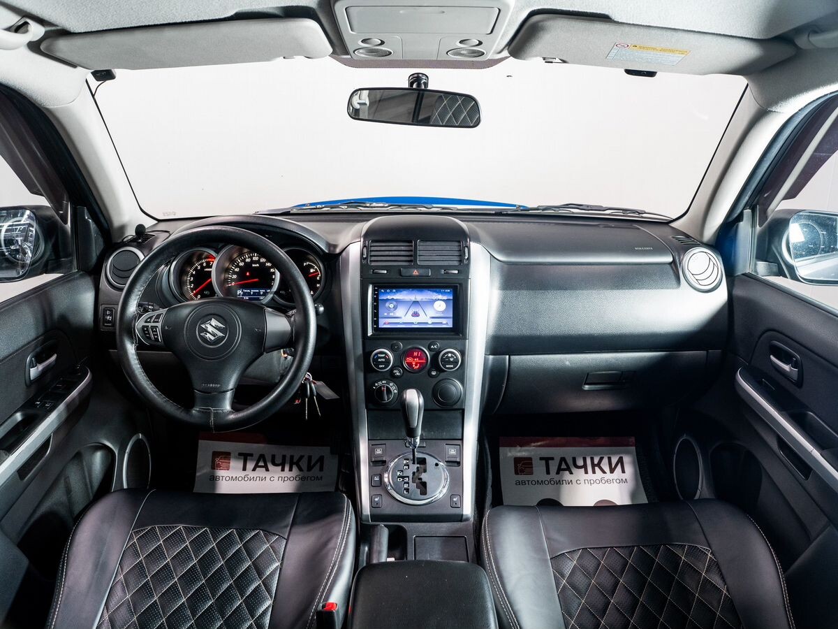 Suzuki Grand Vitara 2011 - фото автомобиля