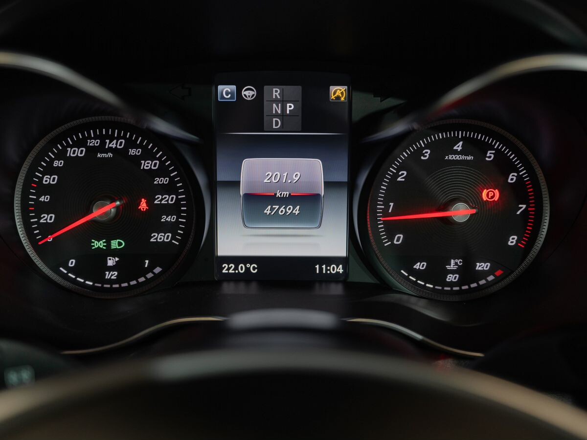 Mercedes-Benz C-Class 2018 - фото автомобиля