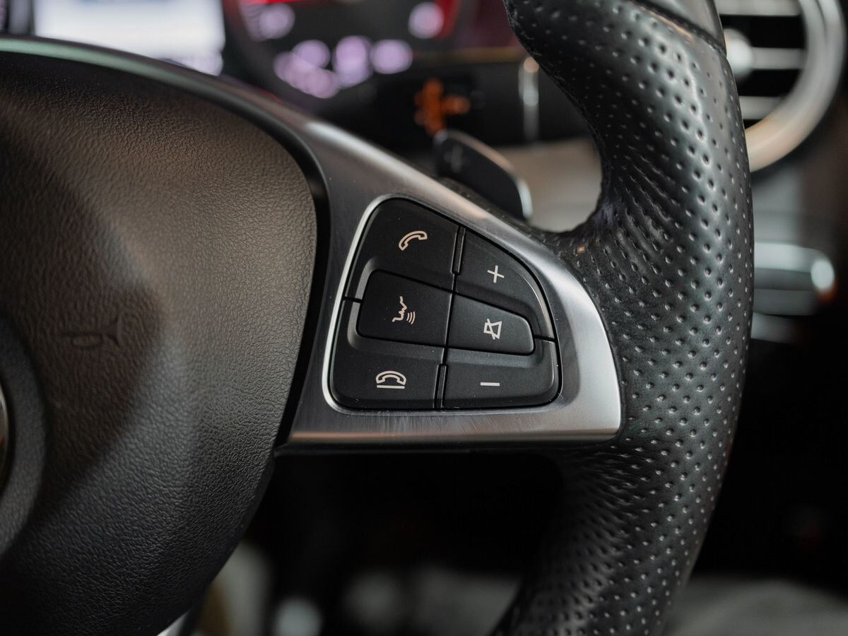 Mercedes-Benz C-Class 2018 - фото автомобиля