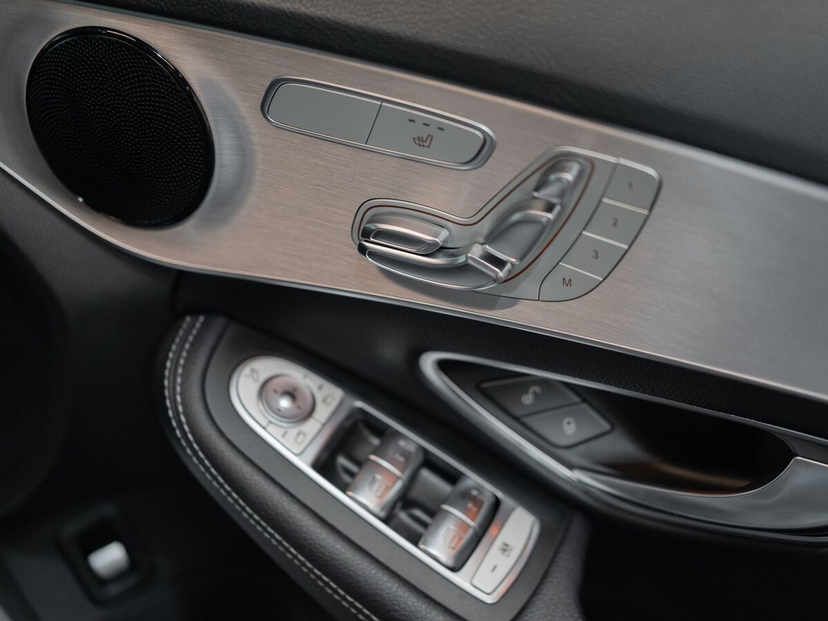 Mercedes-Benz C-Class 2018 - фото автомобиля