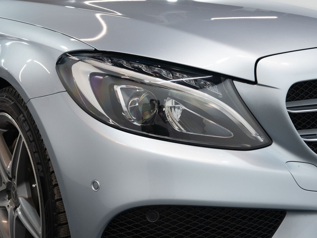 Mercedes-Benz C-Class 2018 - фото автомобиля